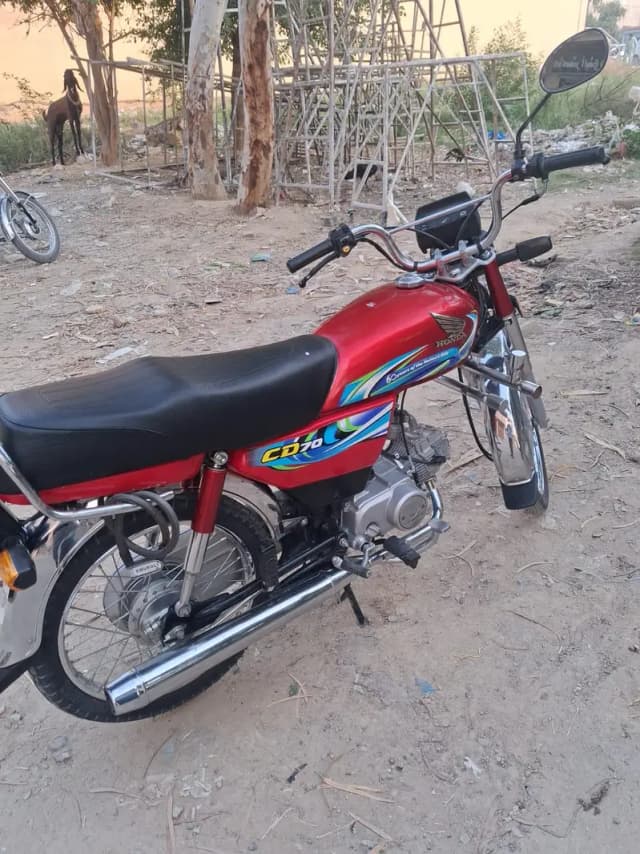 Honda cd 70. Islmbad number own My name. first owner