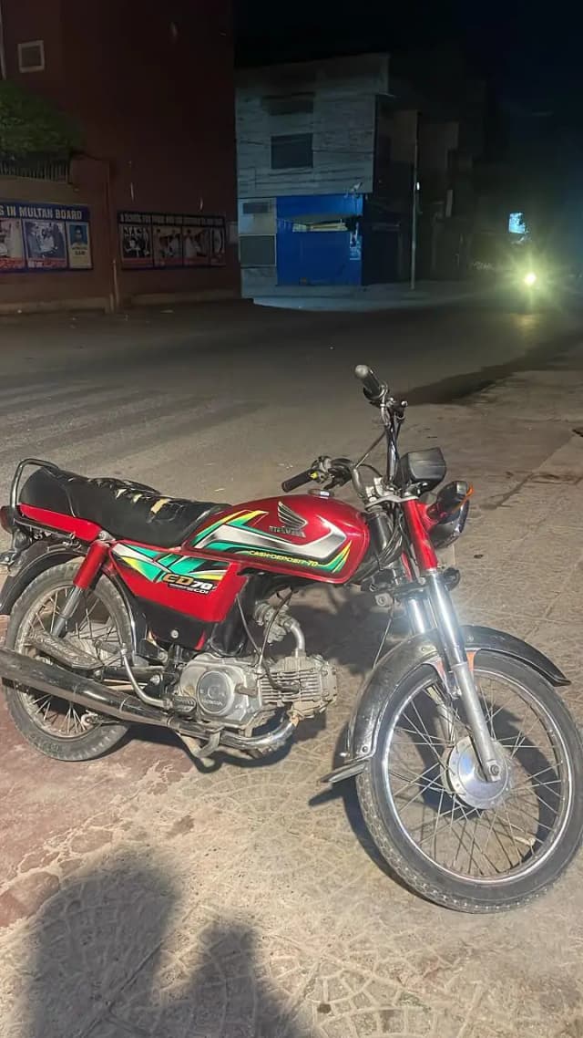 Honda cc70 2022 99000 price red color