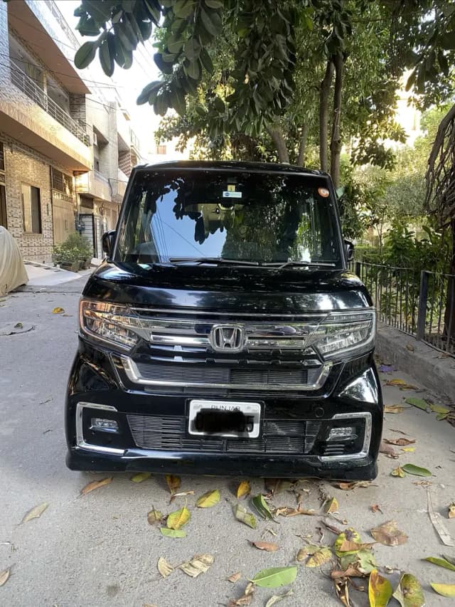 Honda N Box Custom 2023