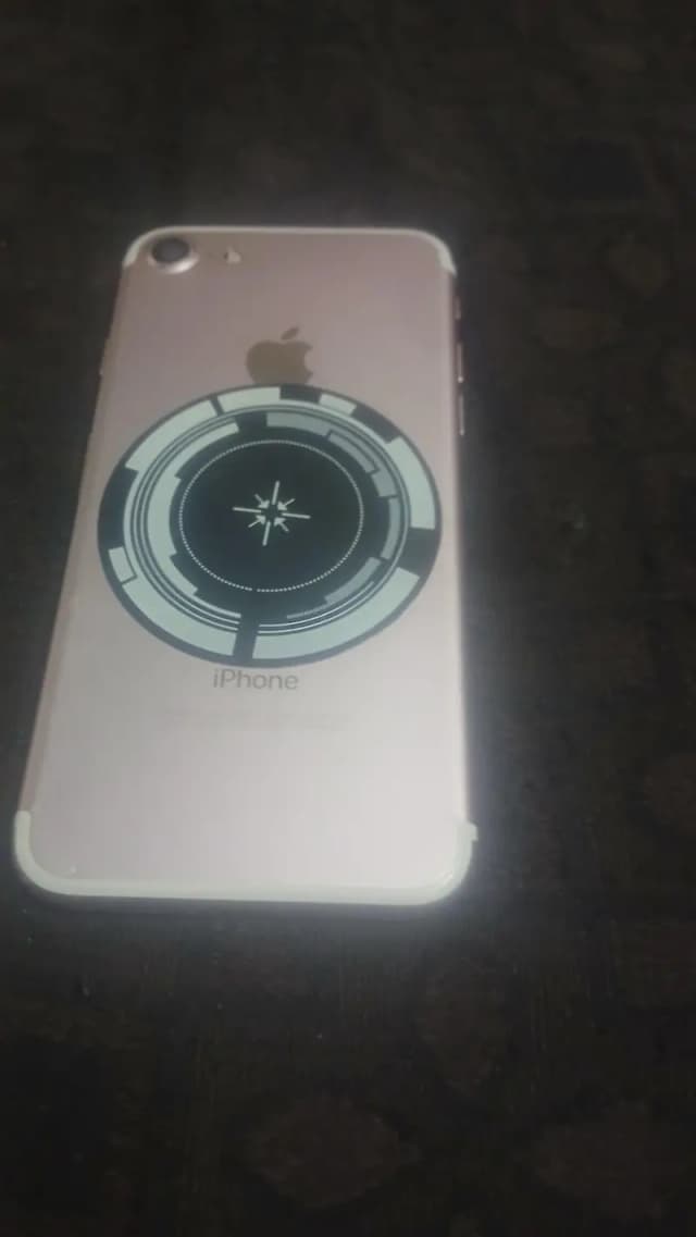 Apple iPhone 7