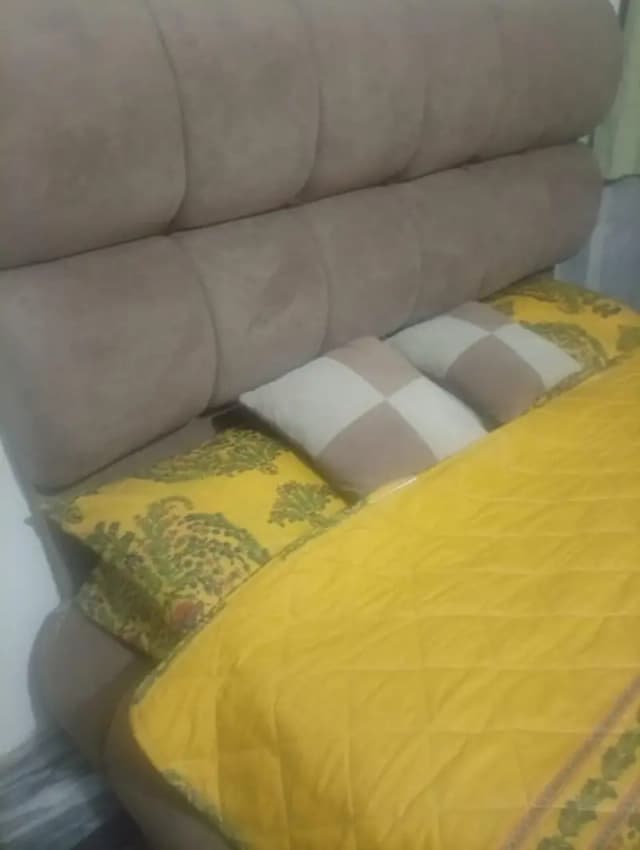 Bubble bed without mattress