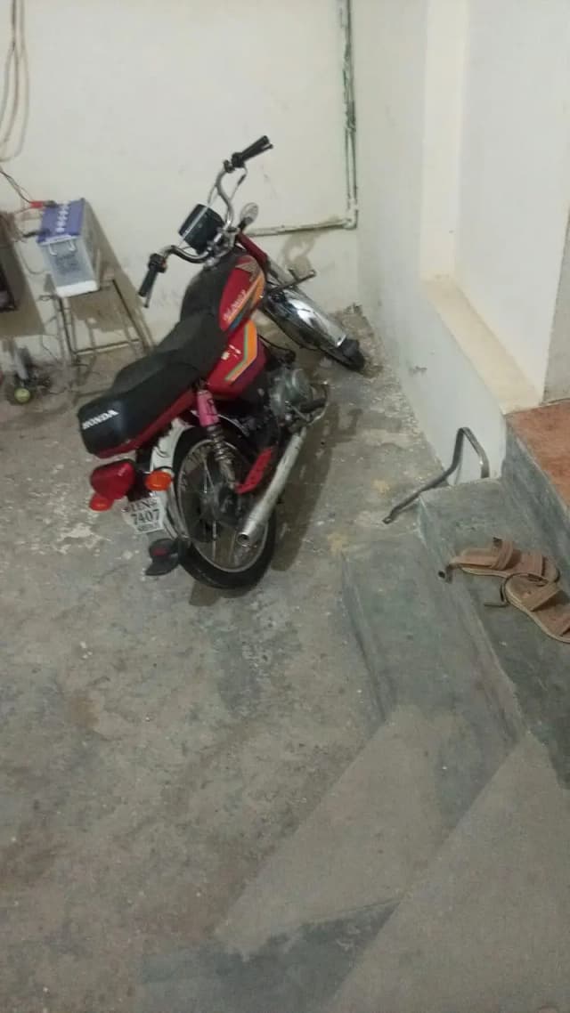 Honda CD 70 2010 model 03314575052