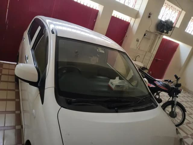Daihatsu Mira 2016