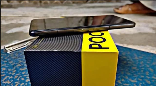 Xiaomi POCO F4 GT 12/256 Snapdragon 8Gen 1 PTA APPROVED