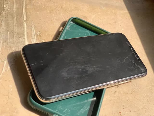 Apple iPhone XS