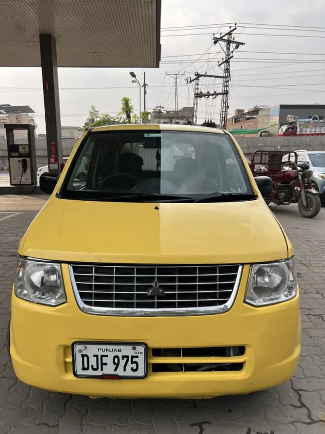 Mitsubishi Ek Wagon 2011