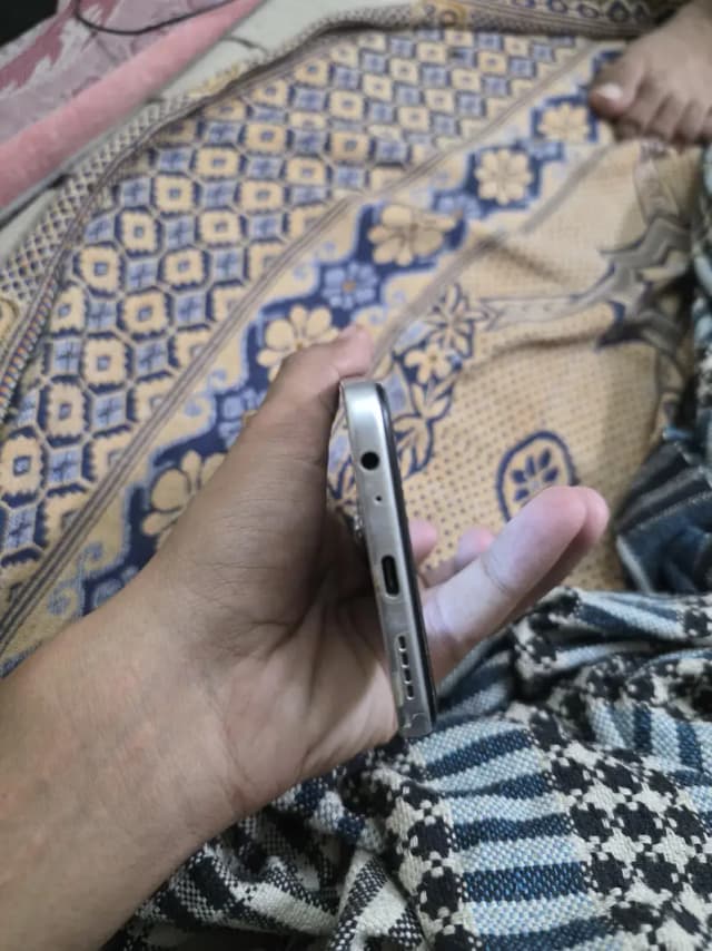 Infinix Hot 60i