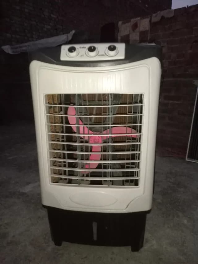 Solar Air Cooler