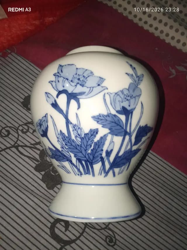 ITS IRANI ANTIQUE 1000 YERARS OLD