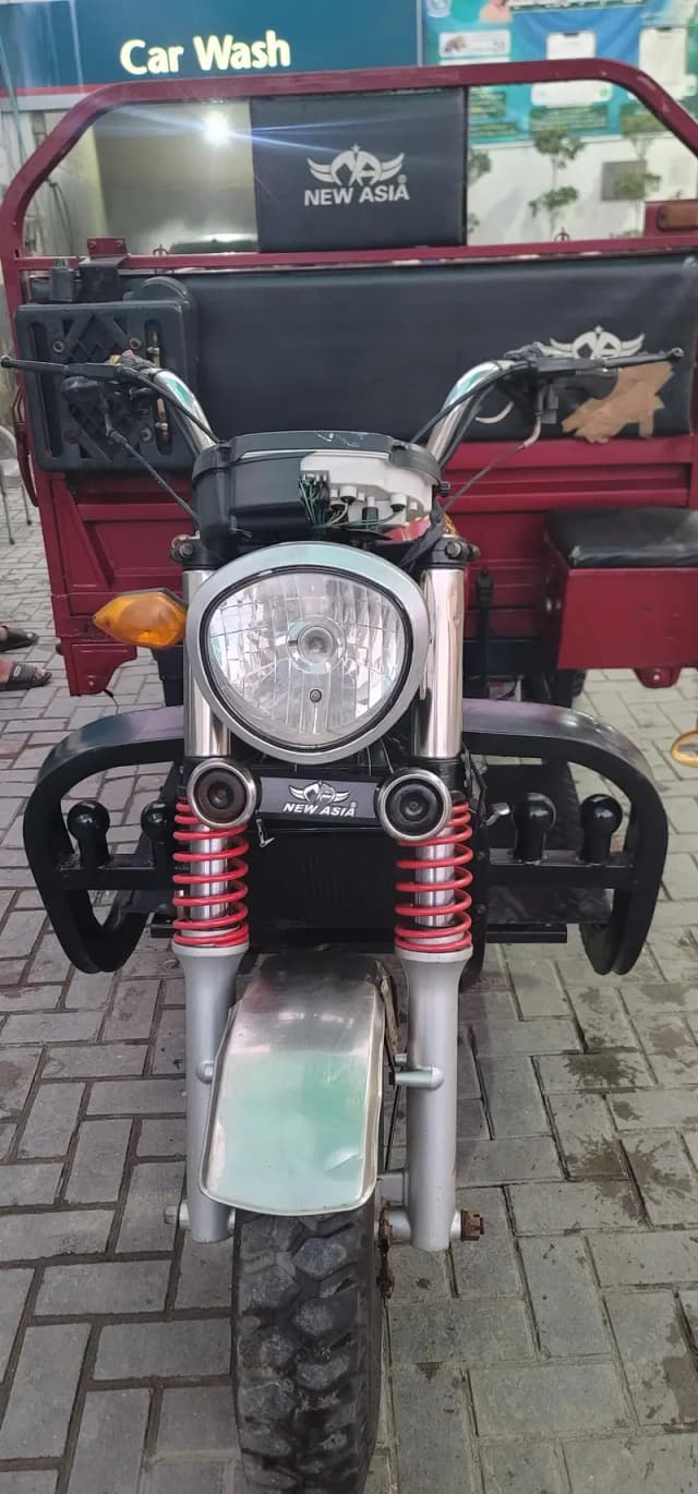 Loader Rickshaw 200CC in Excellent Condition