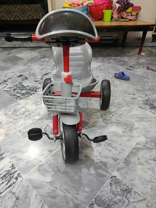 Kids Tricycle – Almost Like New, Barely Used