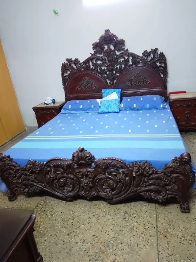 Good Condiion Bedroom Set