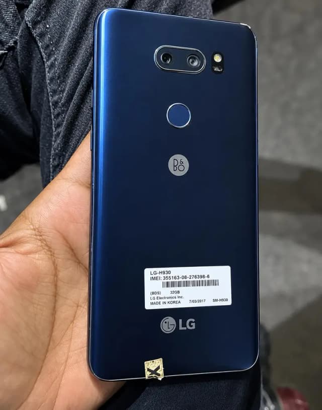 LG V30 exchange possible