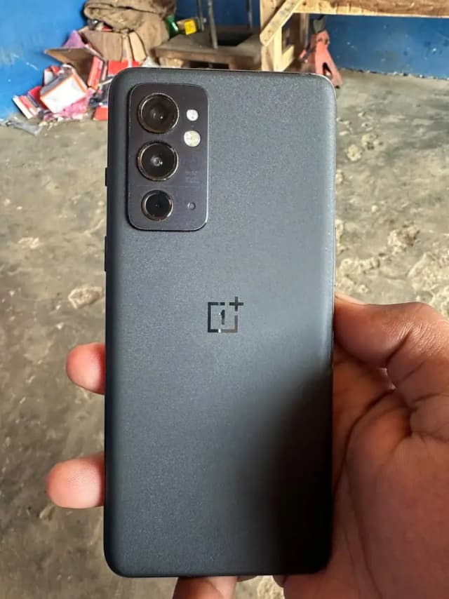 oneplus9Rt