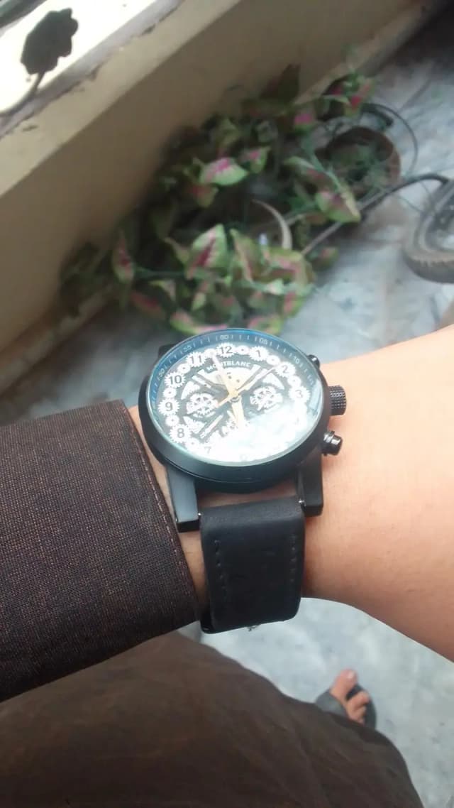 this is a new codeshan and is new watch e