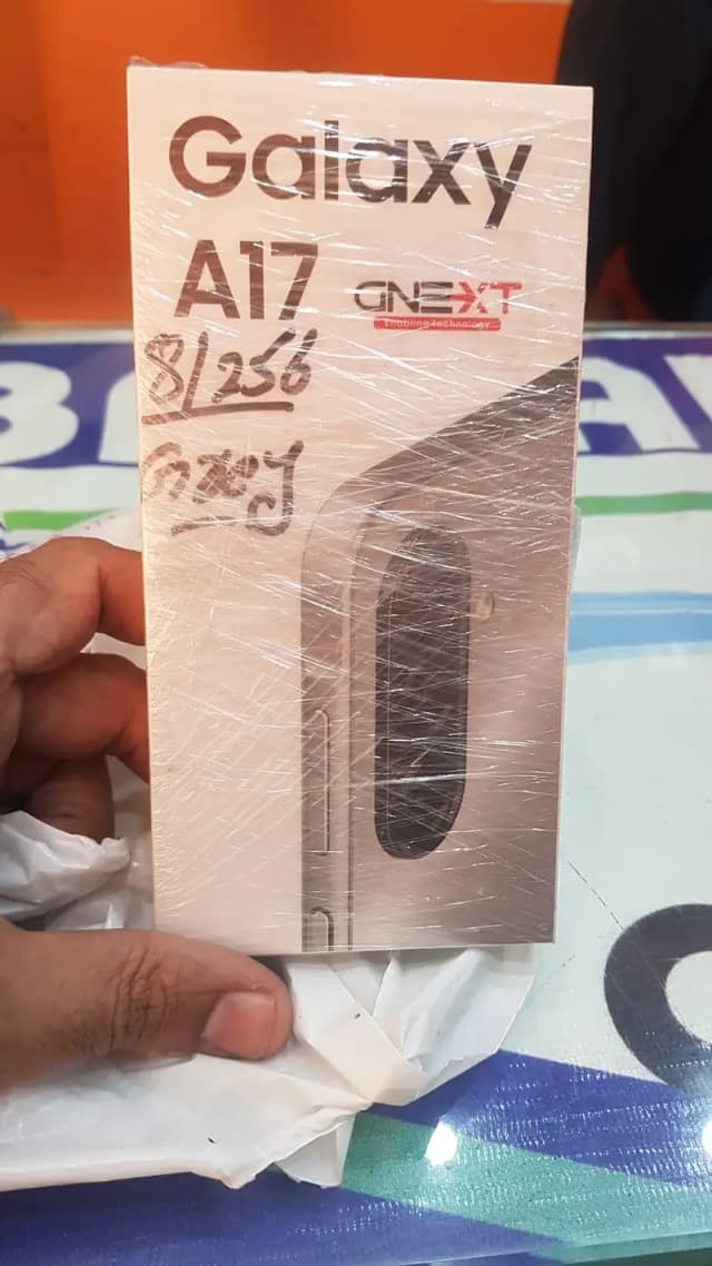 Samsung A17 Box packed
