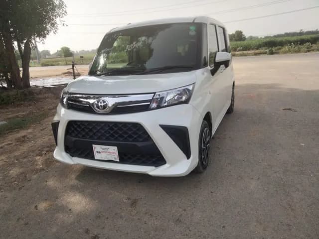Toyota Roomy 2022