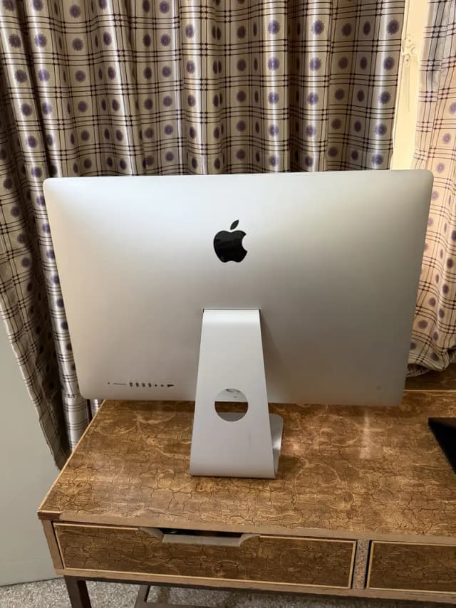 Apple iMac 27 Inch (crack) 5K Retina Late 2015 | 16GB RAM | 400GB SSD