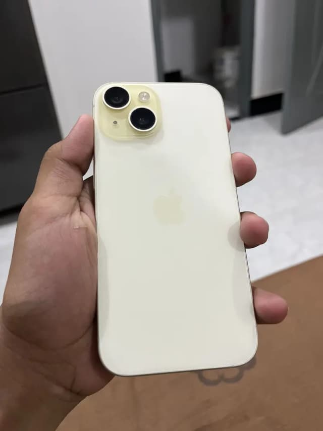 Apple iPhone 15 128GB – Excellent Condition