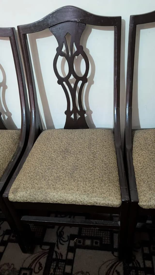 dinning chairs with table