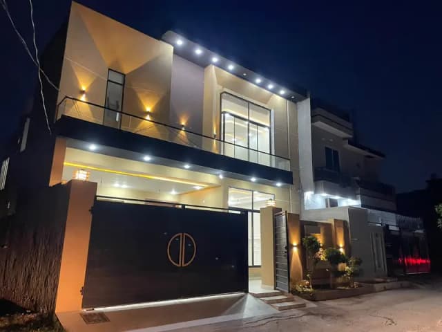 8 MARLA SEMI NEW DOUBLE STORY HOUSE FOR SALE IN BAHADARPUR NEAR BOSAN ROAD