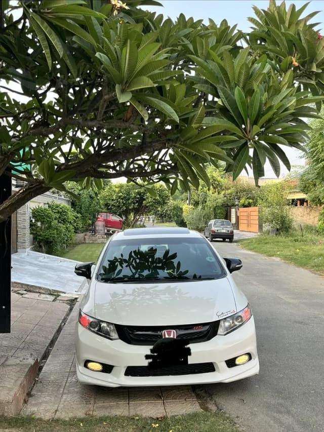 Honda Civic VTi Oriel 2013 Ug package up for sale in lahore