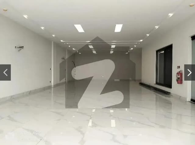 8 Marla Floor For Rent In DHA Phase 6 Lahore