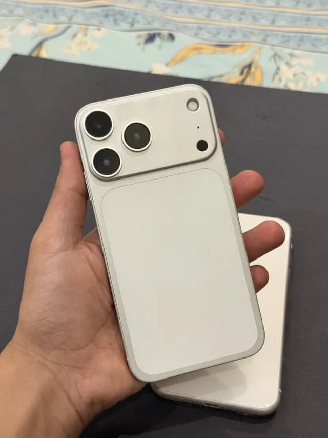 iPhone 11 128GB – Converted to iPhone 17 Pro