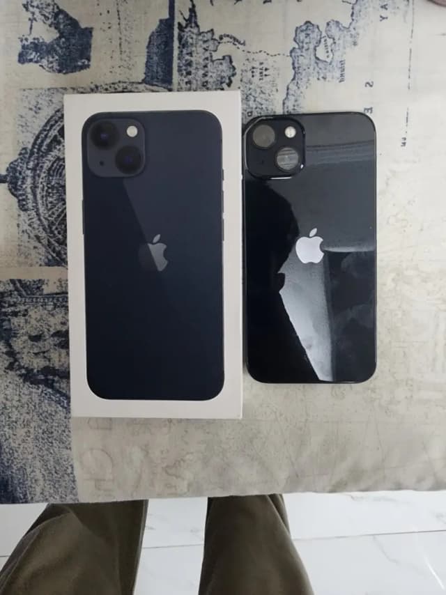 iPhone 13 only box open
