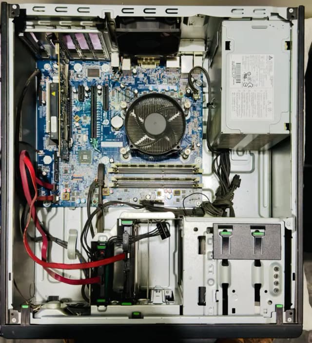 Hp Z230 Desktop Core i7 4th Generation.