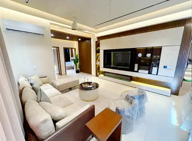 1 Bed Exactive Fully Furnished Luxury Apartment Available In Bahria Town