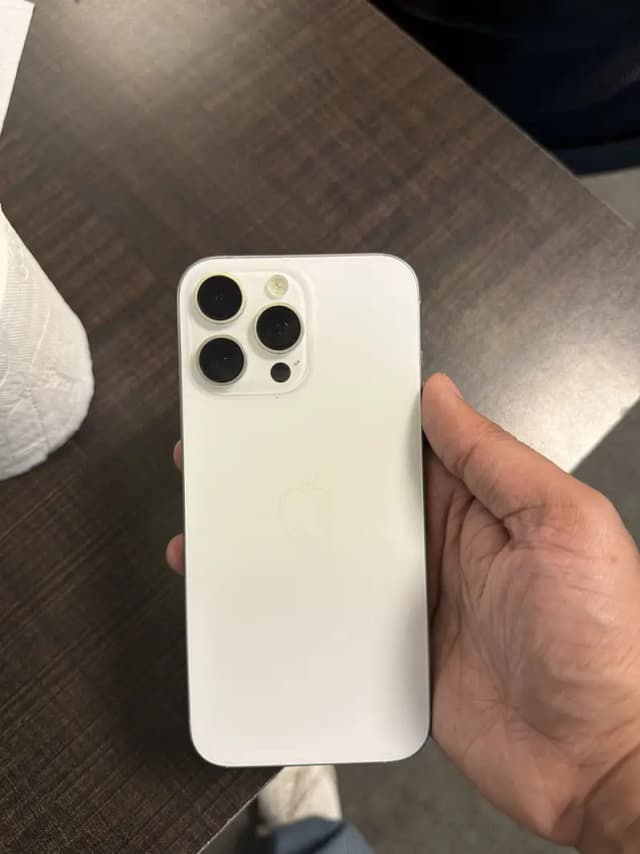 iPhone 16 Pro Max – White Titanium | FU 256GB 15