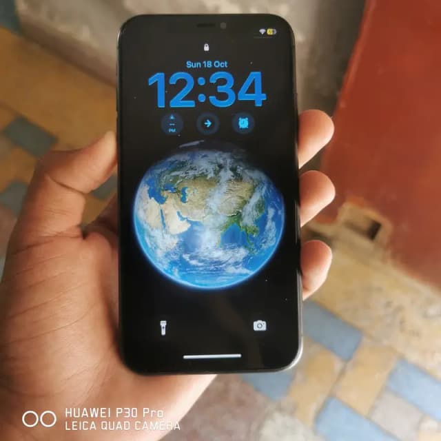 Apple iPhone 11