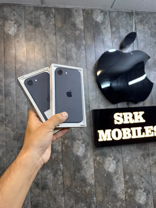 iPhone 16e 128GB JV /Box Included/ 93–100% Battery
