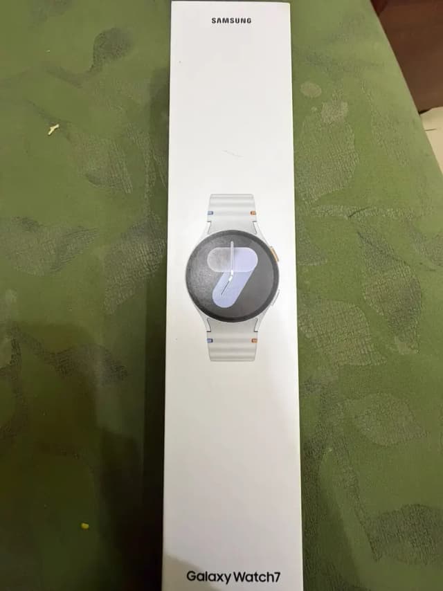 Brand new Samsung Galaxy watch7 Bluetooth 44mm