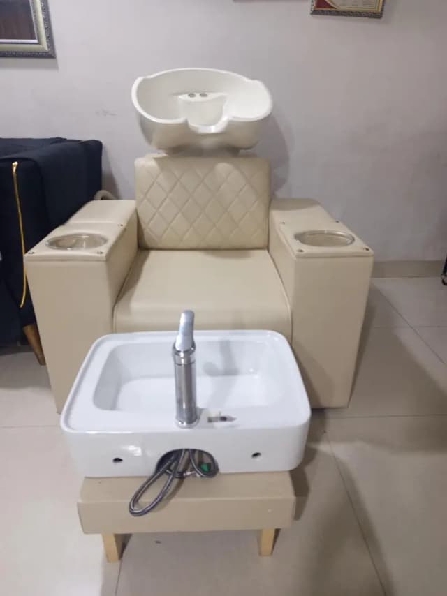 Meni Pedi Nd hair washer 3 in one