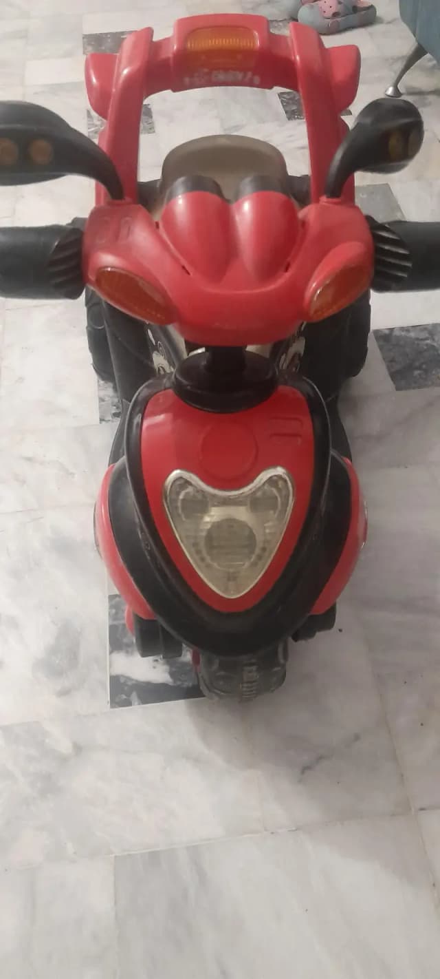 Kids electric bike.  Dubai import