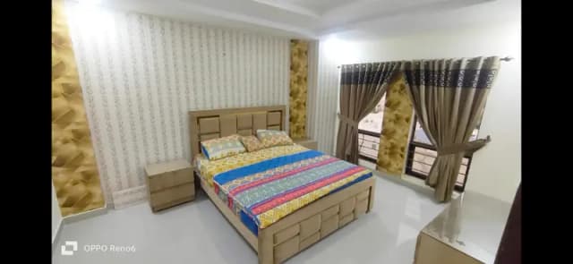 Par Day and short Time One and Two BeD Room appaertment Available Bahria Town Phase 4 and 6 Empire Heights 2 family apartment any time available