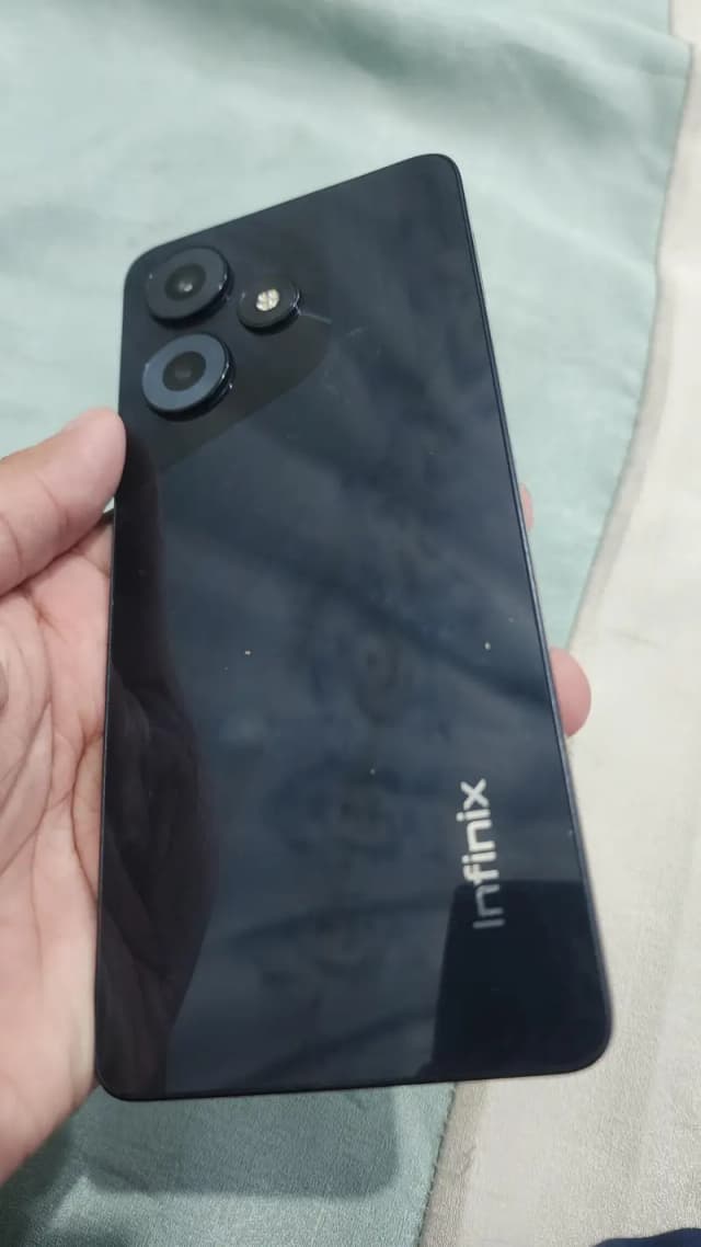 Infinix Hot 30 | 8 gb 128 gb | with complete box