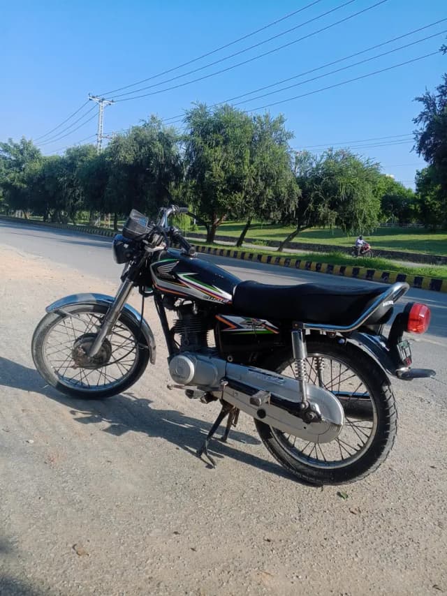 Honda CG 125 16 model
