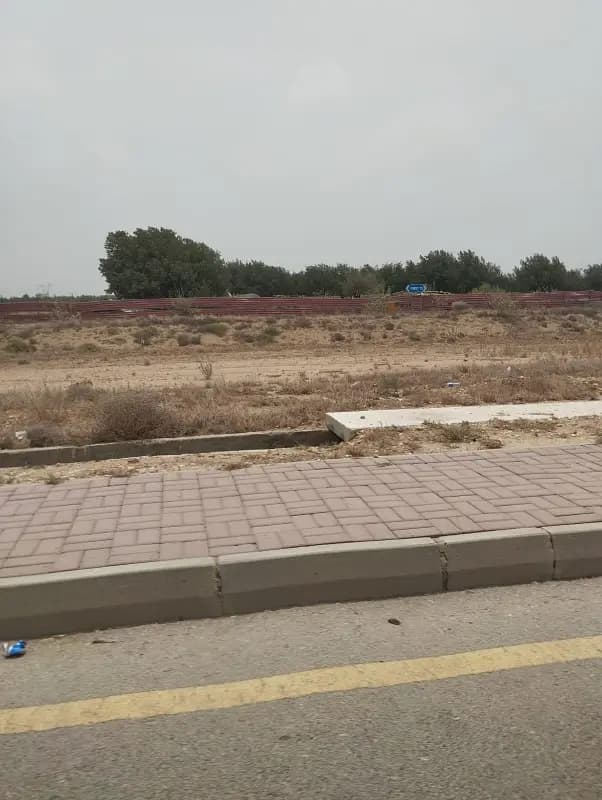 Prime Location 272 Square Yards Residential Plot In Bahria Town - Precinct 8 For sale At Good Location