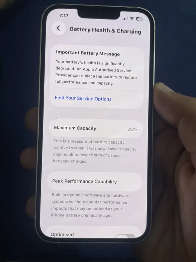 Apple iPhone 13