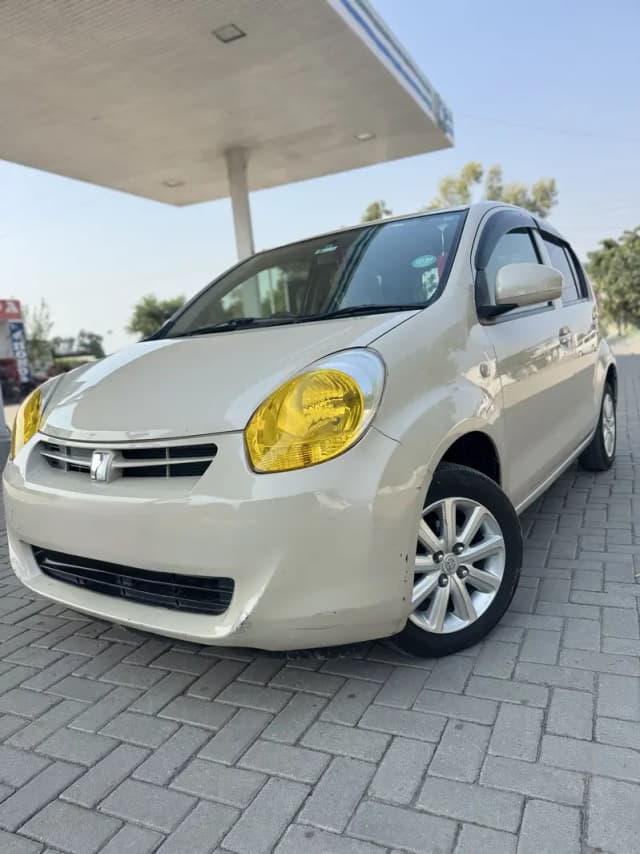 Toyota Passo 2010