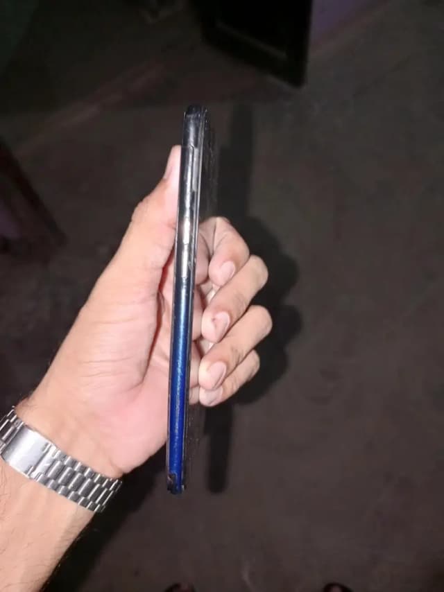 OPPO F9