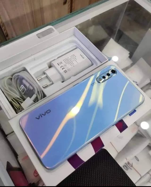 Vivo S1 4 GB Ram 128 GB Memory WhatsApp number 03404267989/