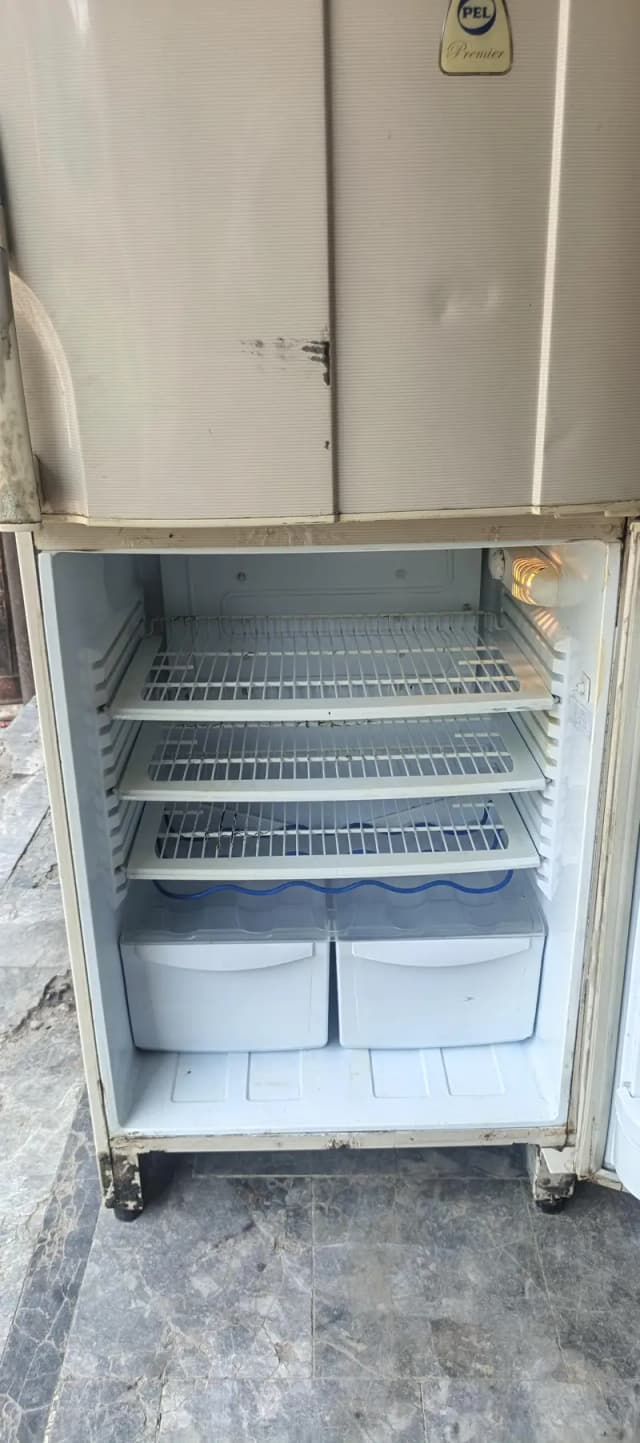 PEL refrigerator