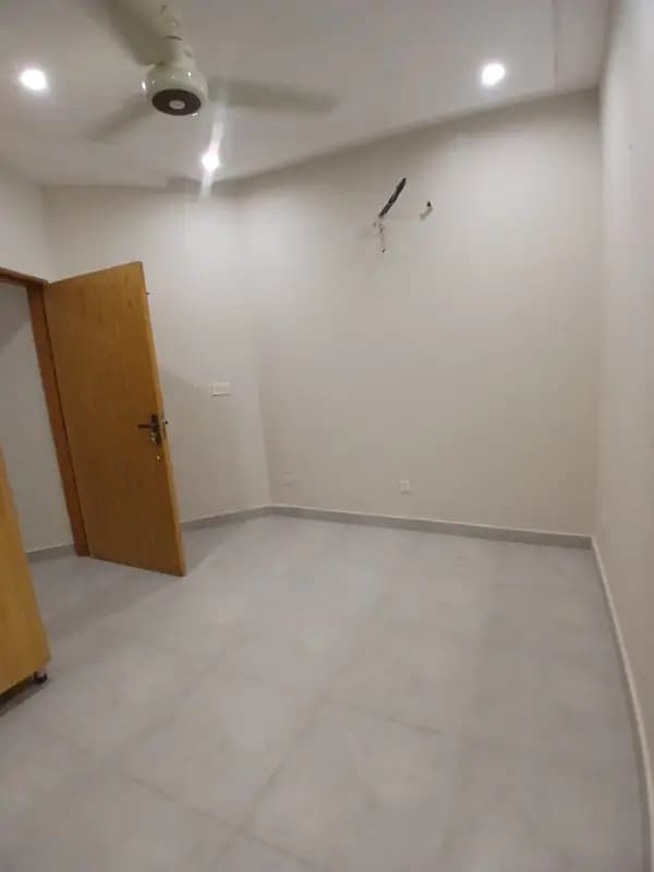 Apartment for Rent in Etihad Town Phase 1 Lahore 1 Bedroom Unfurnished Apartment in Prime Location
