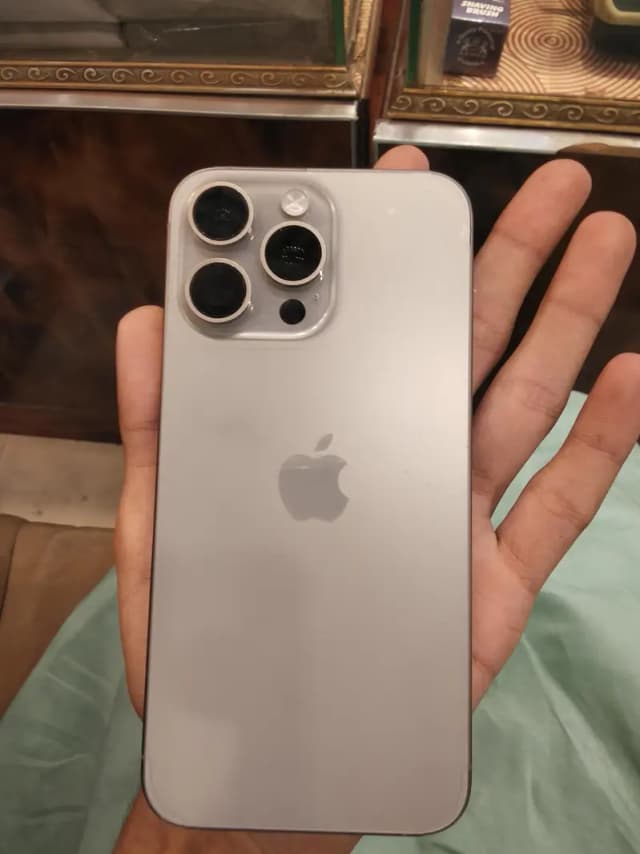 Apple iPhone 15 Pro Max