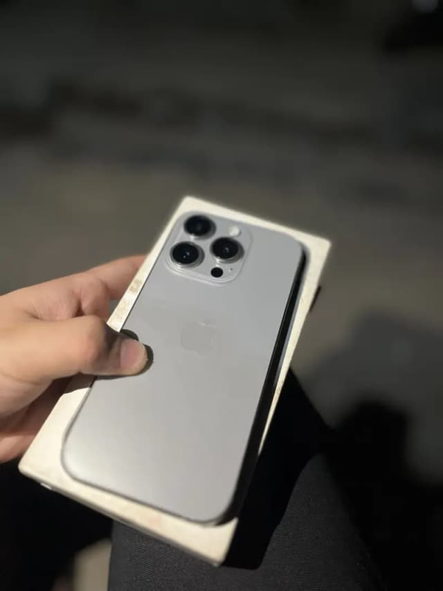 Apple iPhone 15 Pro
