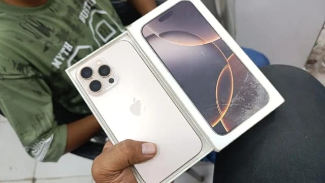 Apple iPhone 16 Pro Max